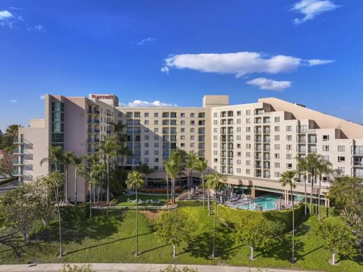 Newport Beach Marriott Bayview, an all-suite hotel close to mile four of the Half Marathon course